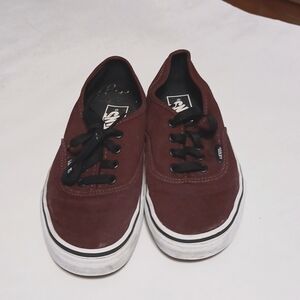 Vans Off The Wall Tennis Shoes (men,women) men size 6 women size  7.5 (burgundy)